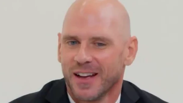 World famous adult actor reveals his ridiculous body count