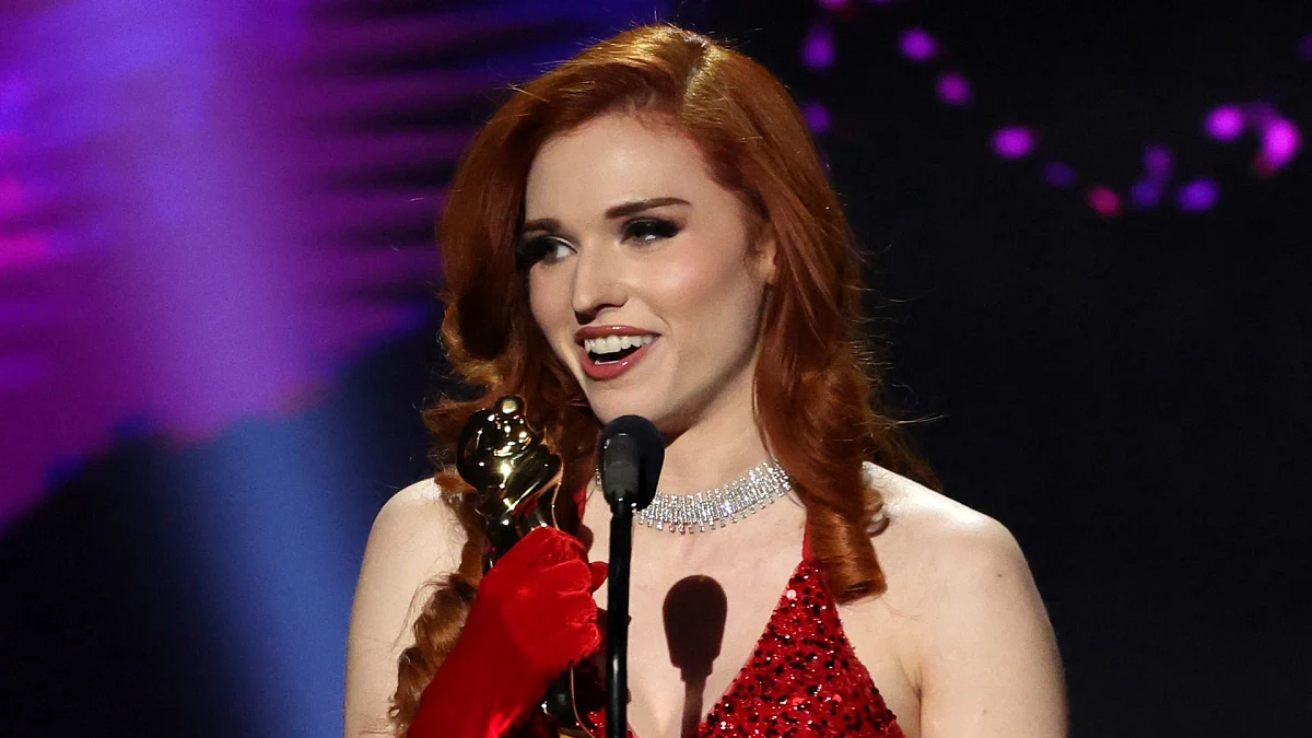 Twitch streamer posts plea for help during 'robbery that left her bloodied'