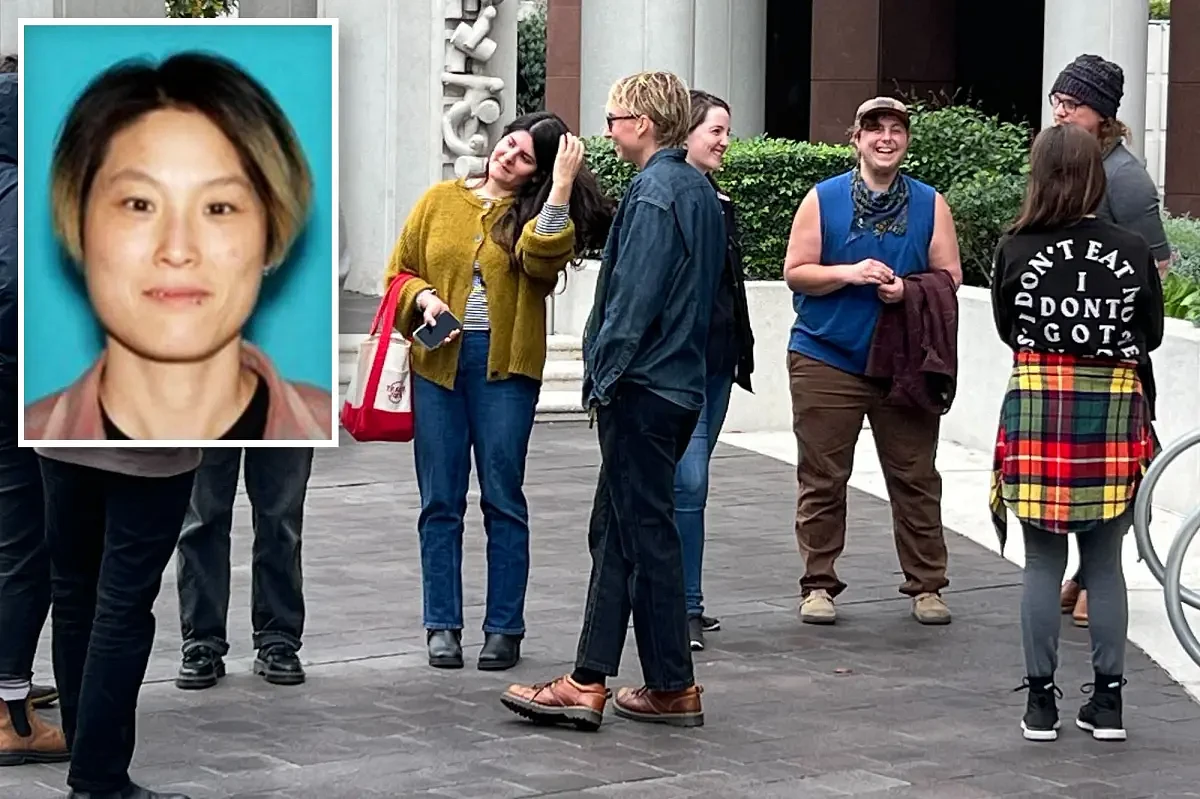 Supporter blows kiss to LA terror plot suspect during court hearing