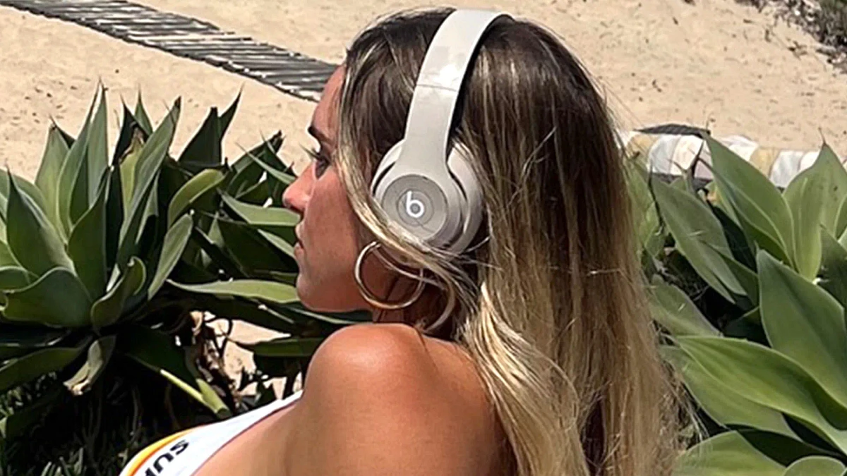 World's sexiest volleyball star Kayla Simmons shows off sideboob in tiny bikini as fans say 'you're so stunning'