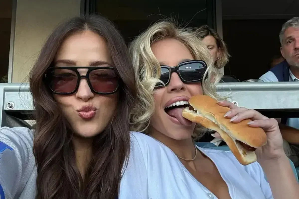 Sydney Sweeney stuns in World Series snaps: ‘Couple of Dodger dogs’