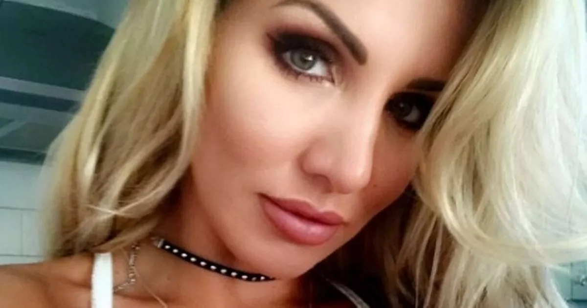 British glamour model reveals what it's like to do her job - and how she'll retire by 45