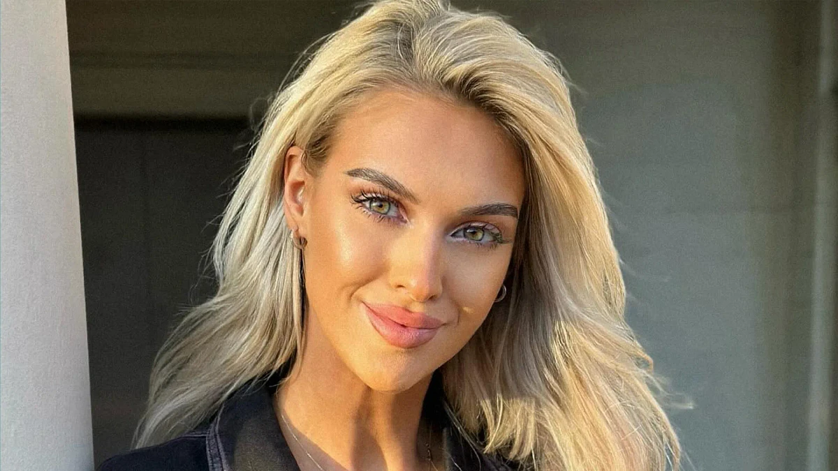 Tom Brady fan Veronika Rajek almost spills out of revealing outfit as fans call stunning influencer 'so gorgeous'