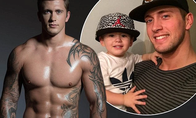 Shirtless Dan Osborne unveils bulging six-pack in fitness shots