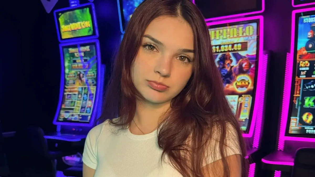 I grew up on food stamps but now make £480k a YEAR at just 19 - I paid off my mum’s debt & bought her a new house