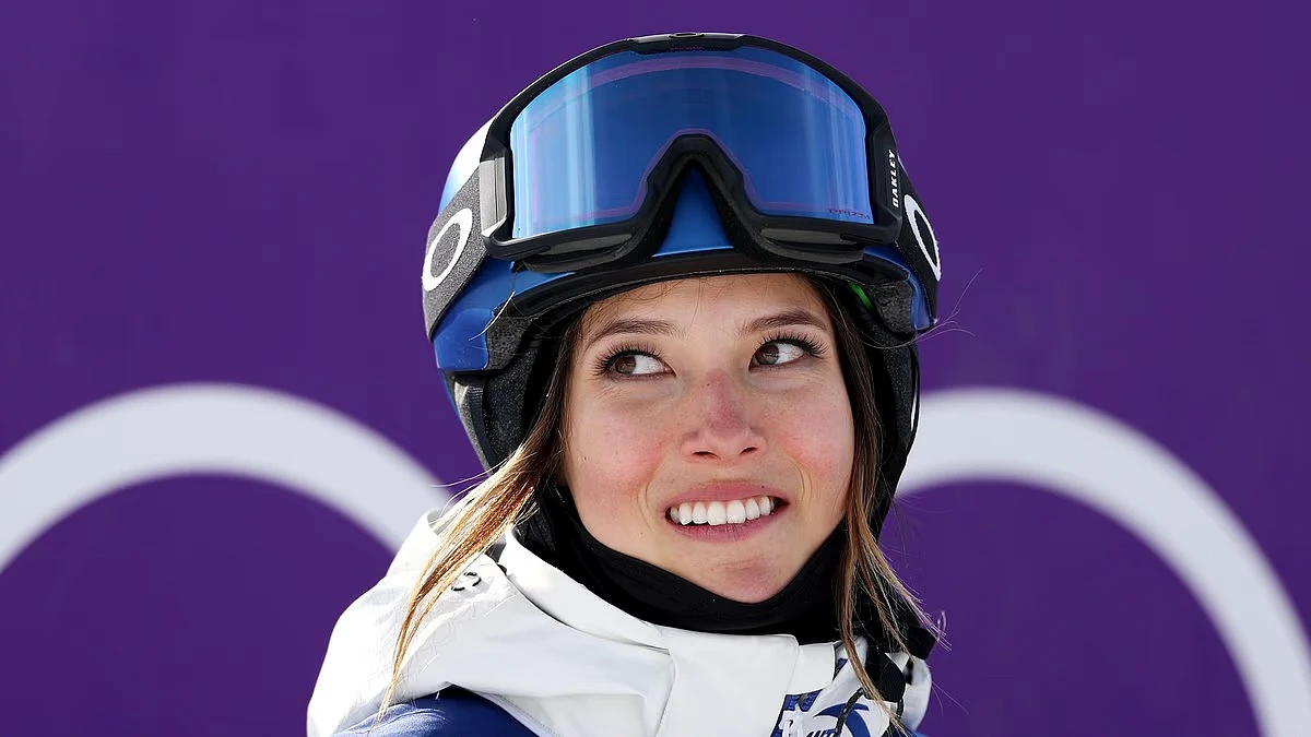 US-born Winter Olympics star Eileen Gu who turned her back on America to represent China misses out on gold