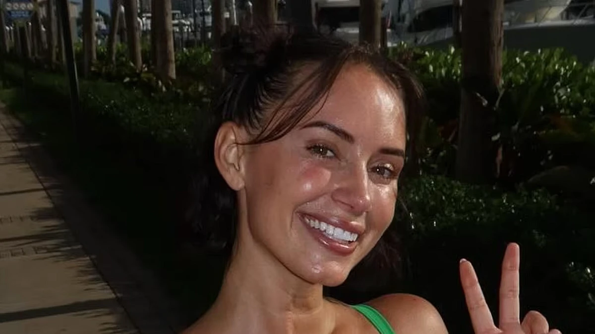 Woman, 34, reveals incredible Snapchat earnings as app expands monetization amid potential TikTok ban