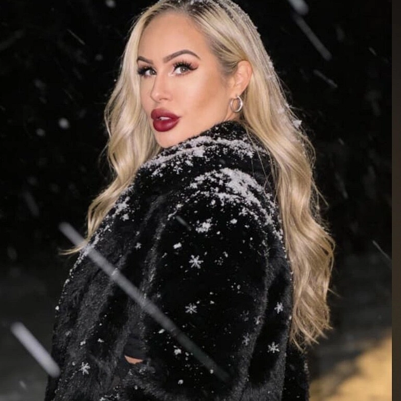 Just divorced and lonely 😔