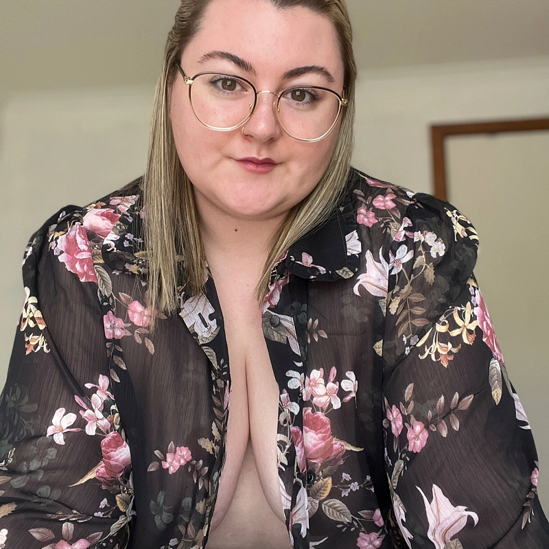 AUDREY 🥰 ur fat pussy gf