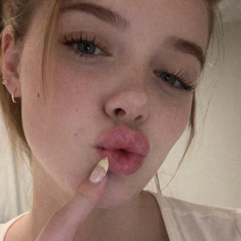 Bella