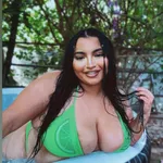 xoCurvybee