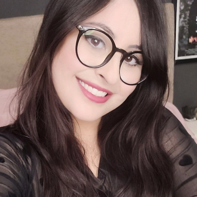 Curvy Geek - VIP Page