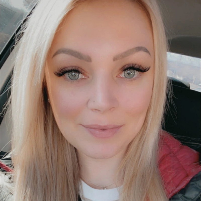 Haley | 6'3 Big Titty Blonde 🍒🩷