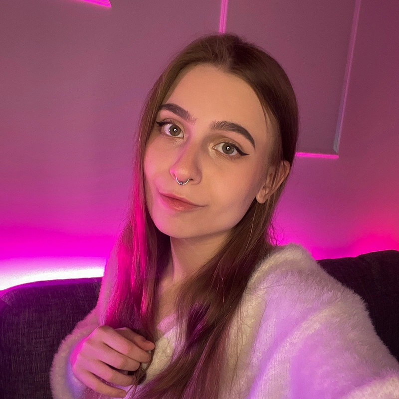 Sofia on all fours 🐾 VIP PLACE 🐾