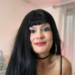 Bella Devine
