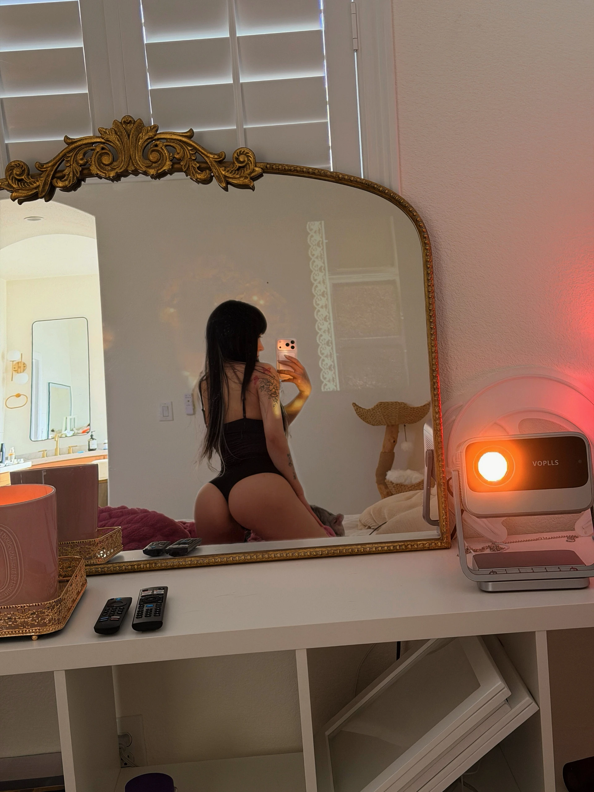 Elle Lee π€πͺ½ banner