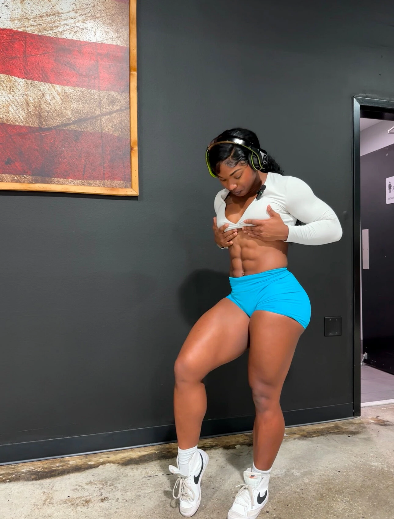 Ebony muscle lover banner
