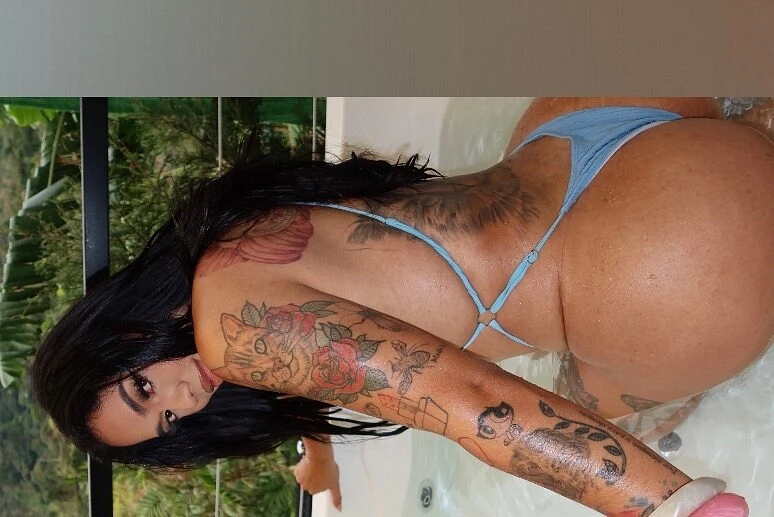 Miah Catalina banner