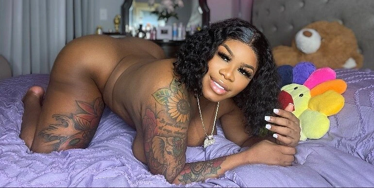 Miss Coco’s Mansion 💒 banner