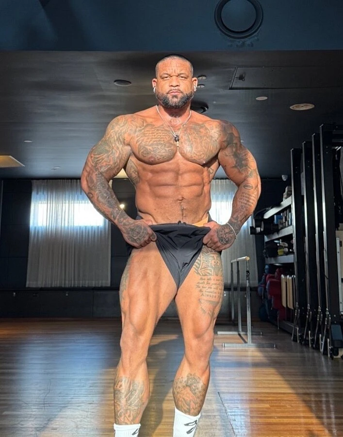 Shaun T banner